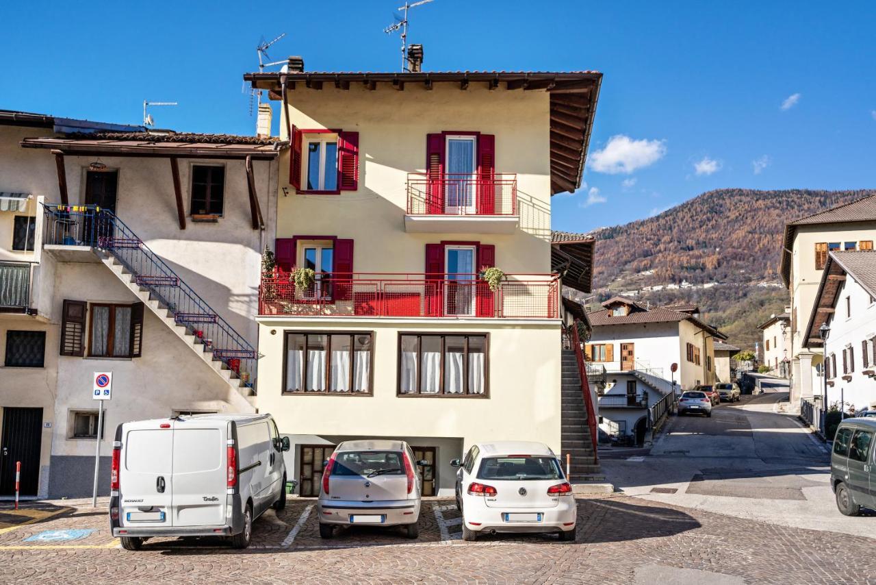 Апартаменты Balconi Rossi Borgo Valsugana Экстерьер фото
